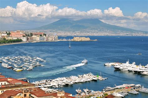 Napoli defender koulibaly shifts focus to serie a top four after europa league exit. Port in Naples, Italy wallpapers and images - wallpapers, pictures, photos