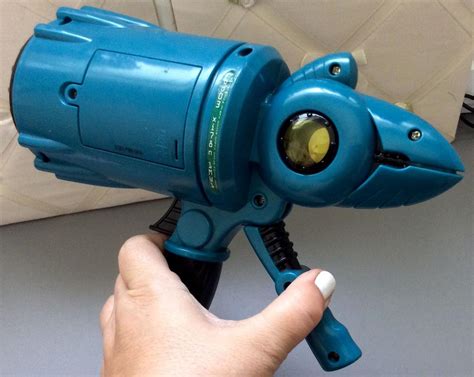 Despicable Me Shrink Ray Gun Replica Toy W Sound Effects And Lights