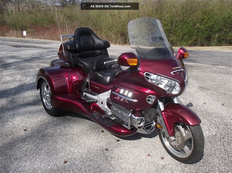 This car has received 4 stars out of 5 in user ratings. 2004 Honda Goldwing Gl1800 Roadsmith Trike With Running Boards