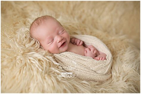 Newborn Baby Photographer Farnborough