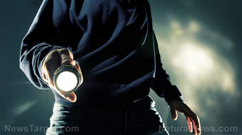Heres Why You Should Carry A Tactical Flashlight And Tips On How To
