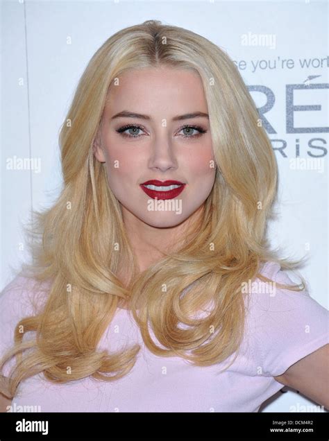 Amber Heard Elles 18th Annual Women In Hollywood Tribute Red Carpet