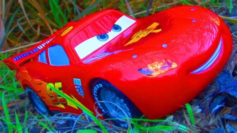 Cars 2 Lightning Mcqueen Lights N Sounds 124 Scale Toy Disney Pixar