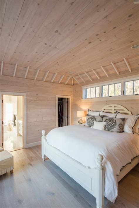 Charming Cottage Style Master Bedroom Hgtv Faces Of Design 2018 Hgtv