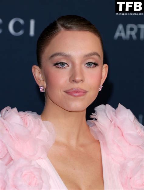 Sydney Sweeney Flaunts Her Famous Cleavage At The 11th Annual Lacma Art And Film Gala 76 Photos