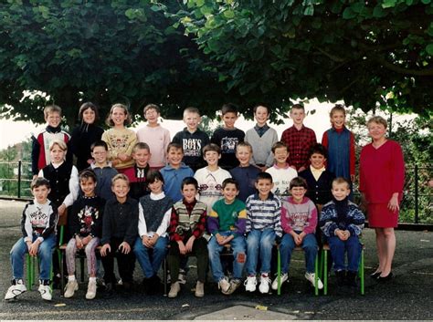 Find and follow posts tagged françois mitterrand on tumblr. Photo de classe CE2 de 1995, Ecole Francois Mitterrand ...