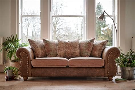 Colour Palettes To Complement Your Brown Leather Sofa