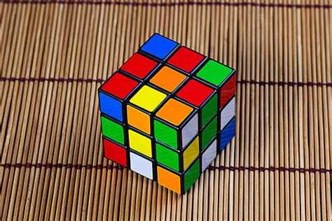 The Secret To Quickly Solve A Rubiks Cube Revealed