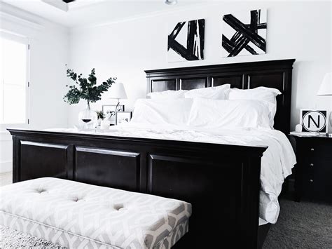 Black And White Master Bedroom Ideas Inspiration For A Monochrome