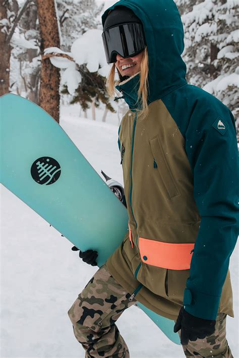 burton snowboard clothing review