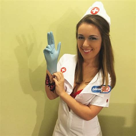 Pop punk, rock alternativo, punk rock, skate punk. Halloween college, College costumes and Enema of the state ...