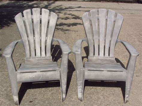 Now that you are aware of certain precautions, it is time to go ahead and give you a few tips on how to. So Wonderfully Complex: Painting Plastic Outdoor Chairs