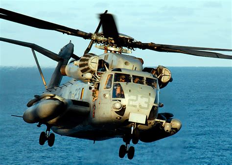 Two Military Helicopters Crashed In Hawaii 12 Marines Missing
