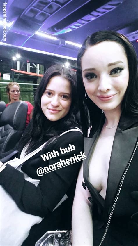 Emma Dumont Nude OnlyFans Leaks Fappening Page 2 FappeningBook