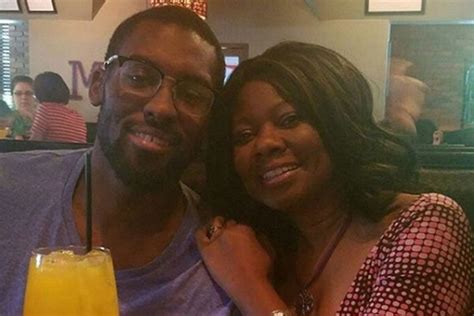 However, they were married for only two years before divorcing in 1990. Here Are Some Facts About Scottie Pippen's Son Antron ...