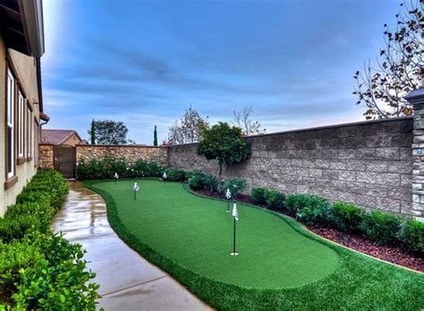 30 Inspiration To Create A Backyard Golf Design At Home Backyard Putting Green Outdoor Remodel