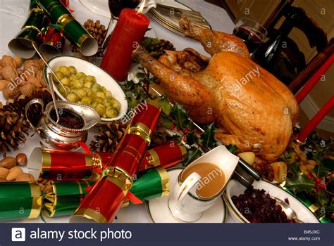 If you do, you'll find yourself wondering, what new dish should i try next year? Traditional Christmas lunch Stock Photo: 19793604 - Alamy