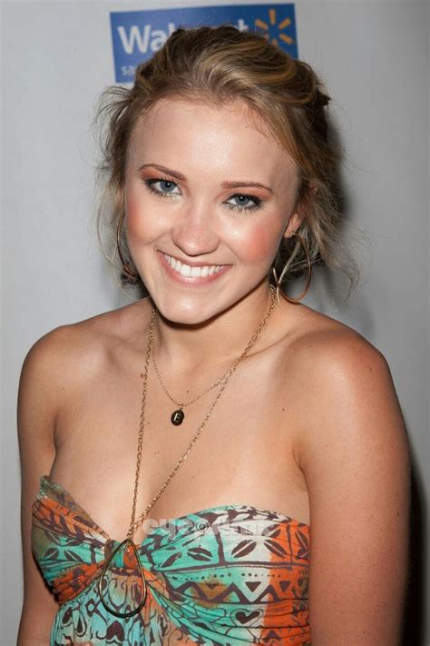 Pin On Emily Osment