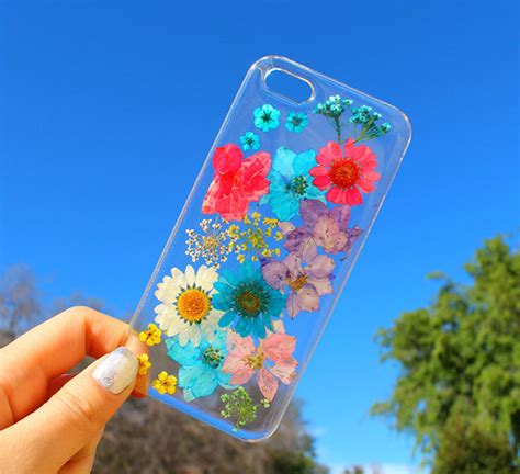 14 Real Flower Phone Cases To Welcome Spring Demilked