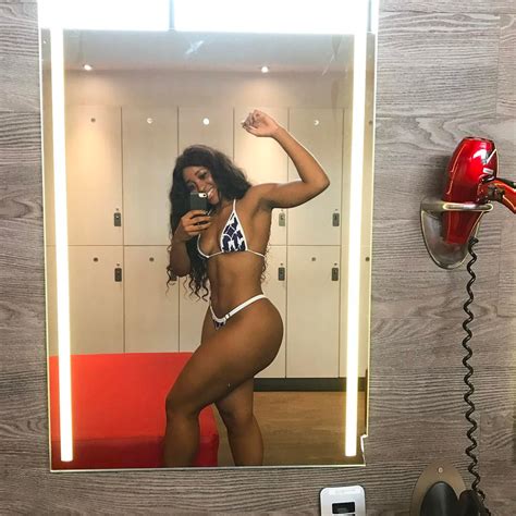 Top 5 Hot Female South African Socialites To Follow In 2018 Airtime