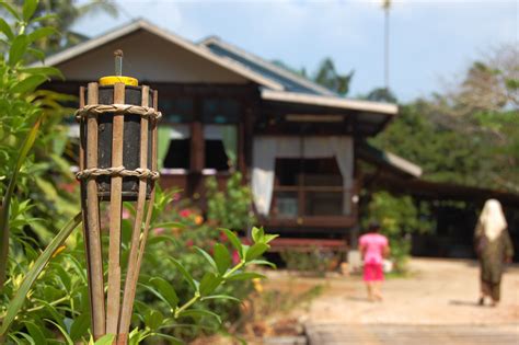 Semporna travel tips tempat paling epic di semporna sabah most underrated paradise. hari raya di kampong | One of customs during hari raya ...
