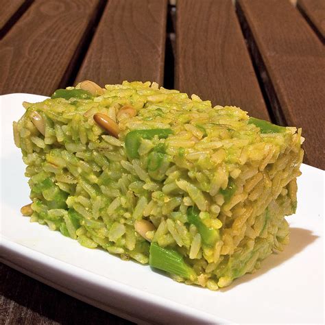 Molto saporito questo risotto preparato con riso sant'andrea, gamberetti e zafferano. Riso integrale con asparagi e zafferano | La cucina di Claudio