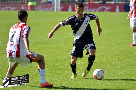L'international u20, arrivé à river plate en août 2017, a disputé 22 matchs cette saison avec le club argentin. Mercado da bola: Danubio confirma interesse do River Plate ...