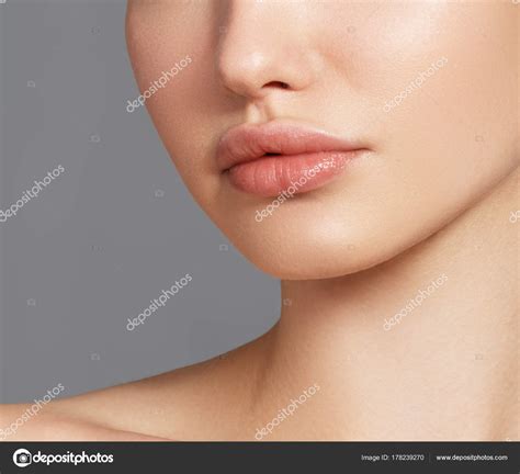 beautiful full lips photos