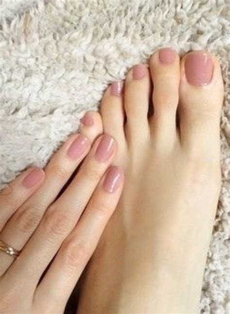 Pin By Pita Gonn On U As In Pretty Toe Nails Feet Nails Cute