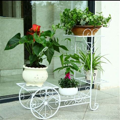 Pot bunga gantung mawar putih: 27+ Inspirasi Terkini Rak Gantung Pot Bunga