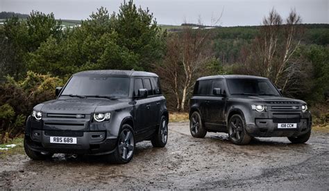 A Close Look At What Land Rovers 2022 Defender V8 Range Toppers Have
