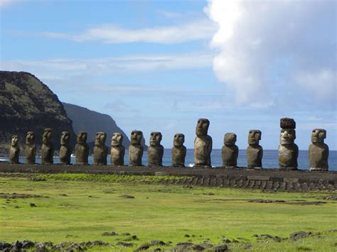 25 Most Famous Landmarks You Should Visit Before You Die