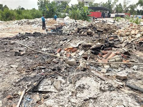 Orang ramai diingatkan tidak melakukan pembakaran terbuka terutamanya di kawasan yang mudah dan sering terbakar seperti tanah gambut serta tapak pelupusan sampah pada musim cuaca panas dan kering. Tindak pantas KASA tangani pembakaran terbuka di U8