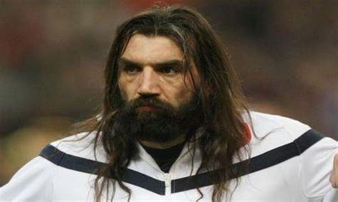 Sébastien chabal has two nicknames. Sébastien Chabal - Quelle est sa taille