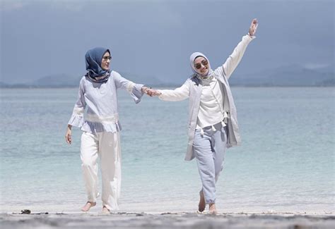 Check spelling or type a new query. Hijabers Wajib Hindari 5 Hal Ini Ketika Ke Pantai ...