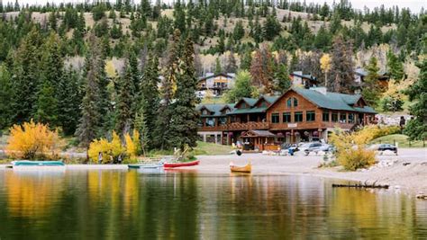 Pyramid Lake Resort In Jasper Canada Expedia