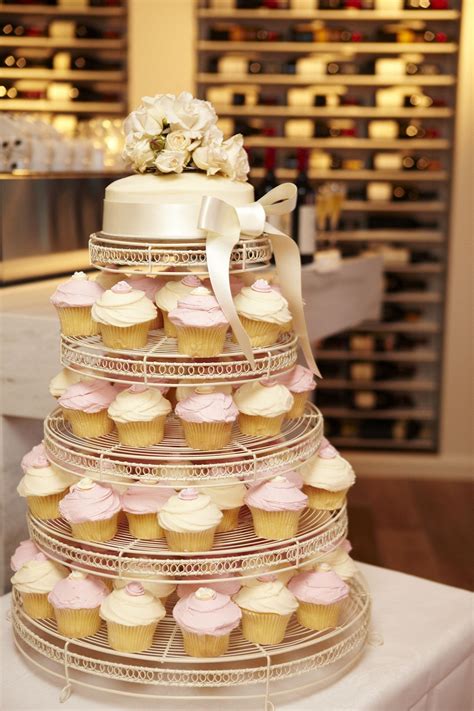 See more ideas about cake, cupcake cakes, cake decorating. Pin en wedding ideas