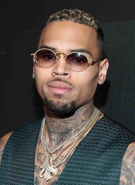 chris brown fade haircut what hairstyle should i get
