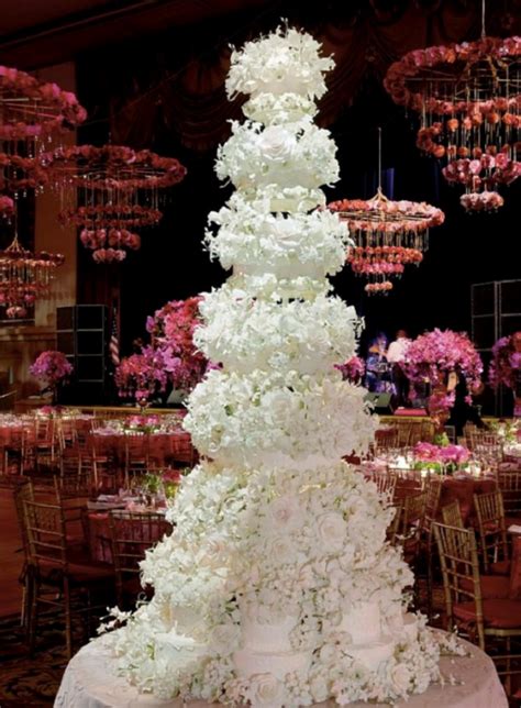 Top 10 Worlds Most Expensive Celebrity Wedding Cakes