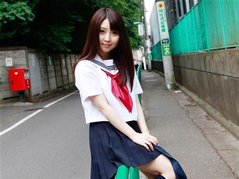 The Pure Japanese School Girl With The Beat On The Streets Desktop Wallpapers Album List Page1