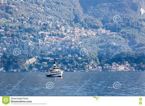 Agoda.com has been visited by 100k+ users in the past month Como See stockfoto. Bild von segel, gefiltert, küste ...