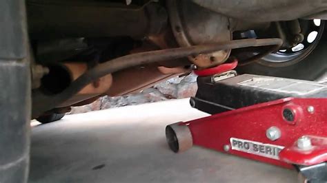 I am wondering of the easiest way to tell what gear ratio my toyota has? How to tell what gear ratio you have rear end - YouTube