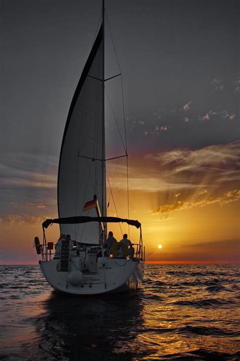 392 Best Images About Boats And Yachts At Night On Pinterest Tall