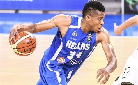 Giannis antetokounmpo is a greek professional basketball player who currently plays for the milwaukee bucks of the national basketball association (nba). Grecia tiene su preselección para el Mundial con los tres ...