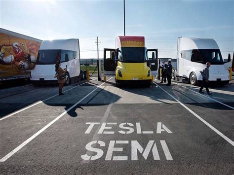 Tesla Recalls Some Of Its Semi Trucks Months After Release