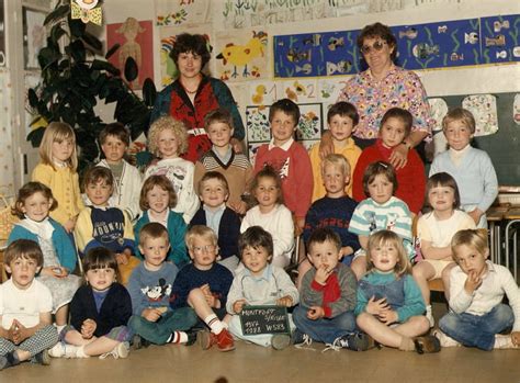 Photo De Classe Maternelle De 1988 Ecole Le Franc Manoir Montfort Sur