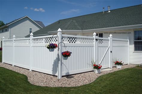 Fencing Ideas For Backyards With Pictures Backyard Privacy Fence