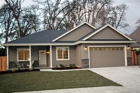 Plants can stand to attention to emphasize height or tumble over the edges for a softer look. Eastford | 3 Bedroom 2 Bath House Plans | 1 Story House ...