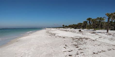 Few People Know You Can Walk To Caladesi Island In Florida Florida