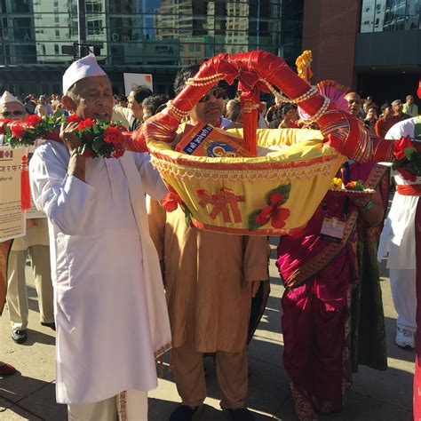Hindu Parade Granth Dindi Comes To Grand Rapids Designdestinations
